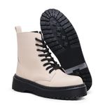Bota Coturno Feminino com Elástico Ajustável Lateral Solado Robusto OffWhite