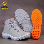 Bota Reagles com C.A. 48.067 Em Couro Legitimo e com Biqueira PVC - Cinza