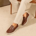 Mocassim Maverick Masculino Slip On Loafer Derby em Couro - Whisky
