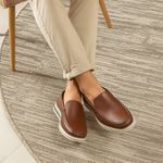 Mocassim Maverick Masculino Slip On Loafer Derby em Couro - Whisky