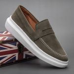 Mocassim Masculino Sola Alta Loafer Derby em Camurça - Oliva