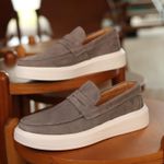 Kit 2 Mocassim Masculino Loafer Derby em Camurça - Marrom + Cinza