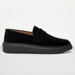 Mocassim Masculino Sola Alta Loafer Derby em Camurça - Preto/Preto