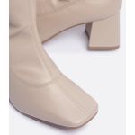 Bota Kally Nude
