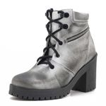 Bota feminina de cano curto em couro legítimo na cor branco alvejado 9405