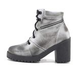 Bota feminina de cano curto em couro legítimo na cor branco alvejado 9405