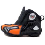 BOTA MOTOCICLISTA ATRON SHOES AS-HIGHWAY EM COURO LEGÍTIMO SEMI-IMPERMEÁVEL EMBORRACHADA NA COR LARANJA 407