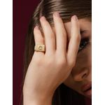 Anel Letra com Brilhantes