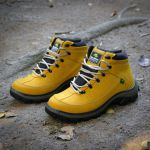 Bota Adventure 900 Couro Legítimo - Milho 