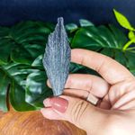 Pedra Cianita Preta ou Vassoura de Bruxa Bruta 2/6