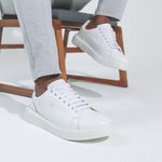 Tênis de Amarrar Couro Liso Branco Sola Alta Branca Clean