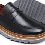 Loafer Orion Couro Preto Sola Tratorada 