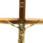Crucifixo Mesa - Madeira Cilíndrica São Bento 26 cm