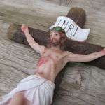 Imagem -Crucifixo Resina - 30 cm