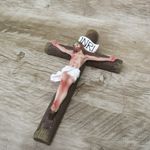 Crucifixo Resina - 20 cm