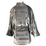 Kimono Jin Veludo Prata Dragão Folk2 Cinza