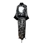 Kimono Viscose O Dragão e as Galáxias Via Láctea Dragão Gênesis Preto