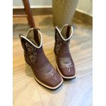 BOTINA CANO MÉDIO MARROM BORDADO BEGE 