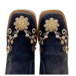 COMBO BOTINA + CINTO EM COURO NOBUCK PRETO BORDADO FLORES + BAINHA + CANIVETE