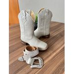 COMBO BOTA TEXANA + CINTO EM COURO OFF WHITE BORDADO BRANCO 