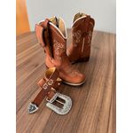 COMBO TEXANA INFANTIL EM COURO TELHA BORDADO FLORES BEGE + BAINHA + CANIVETE E CINTO