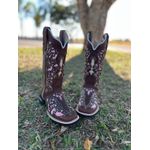 BOTA TEXANA EM COURO MARROM A LASER GLITTER ROSA + METAIS