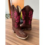 BOTA TEXANA EM COURO BORDADO CAVALO ROSA