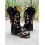 BOTA TEXANA EM COURO PRETO BORDADO FLORES + NOSSA SENHORA + METAIS STRASS