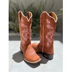 BOTA TEXANA EM COURO BORDADO FLORES ROSA