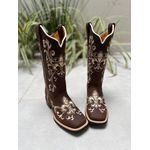 BOTA TEXANA EM COURO CAFÉ BORDADO DOURADO E BEGE