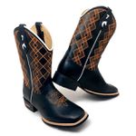 BOTA TEXANA EM COURO PRETO BORDADO QUADRICULADO