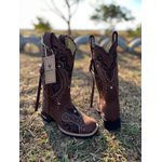BOTA TEXANA EM COURO MARROM BORDADO TRIBAL COM TRICE E CORDINHAS