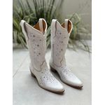 BOTA TEXANA EM COURO E BORDADOS BRANCO COM METAIS BICO FINO