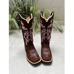 BOTA TEXANA EM COURO NOBUCK BORDADO FLORES ROSA CLARO