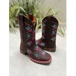 BOTA TEXANA EM COURO MARROM BORDADO AZUL E ROSA E SOLADO MARROM 