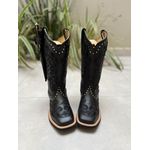 KIT BOTA TEXANA EM COURO ALL BLACK BORDADA COM METAIS + BAINHA + FACA 