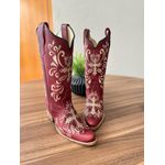 BOTA TEXANA EM COURO VERMELHO BORDADO CRUZ BICO FINO SOLADO MADEIRA 