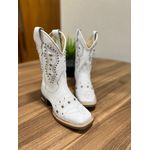 BOTA TEXANA EM COURO BRANCO COM METAIS STRASS E SOLADO MARROM
