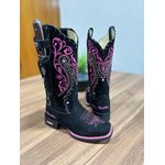 KIT BOTA TEXANA EM COURO NOBUCK PRETO BORDADO TRIBAL COM TRICE + VIRA ROSA + BAINHA + FACA + NOME PERSONALIZADO 