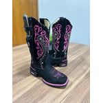 KIT BOTA TEXANA EM COURO NOBUCK PRETO BORDADO TRIBAL COM TRICE + VIRA ROSA + BAINHA + FACA + NOME PERSONALIZADO 