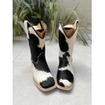 BOTA TEXANA EM COURO VACA MALHADA COM PELOS SOLADO BRANCO
