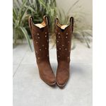BOTA TEXANA EM COURO MARROM COM METAIS STRASS BICO FINO