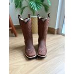 BOTA TEXANA EM COURO MARROM BORDADO RAMOS MARROM