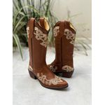 BOTA TEXANA EM COURO MUSTANG BORDADO FLORES BEGE BICO FINO PVC