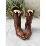 BOTA TEXANA EM COURO MARROM MUSTANG BORDADO BEGE BICO FINO MADEIRA