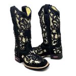 BOTA TEXANA EM COURO PRETO LASER COM GLITTER DOURADO E METAIS