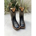 BOTA TEXANA EM COURO PRETO BORDADO TRIBAL E NOSSA SENHORA CANO TRADICIONAL