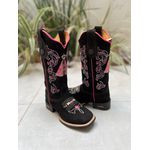 BOTA TEXANA EM COURO NOBUCK PRETO NOSSA SENHORA E FLORAO ROSA