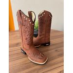 BOTA TEXANA EM COURO MARROM BORDADO RAMOS COM METAIS STRASS
