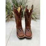 BOTA TEXANA EM COURO MARROM BORDADO TRIBAL SOLADO PRETO